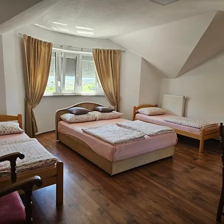 & Jozic Bed & Breakfast 3*