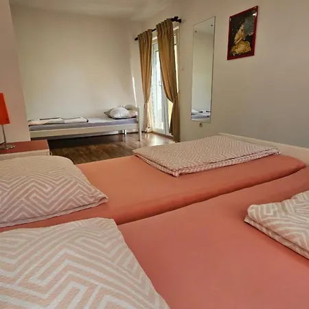 Bed & Breakfast Rooms&apartment Jozić Prozor