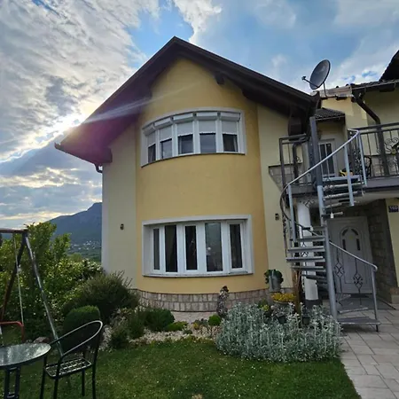 Rooms&apartment Jozić Bed & Breakfast