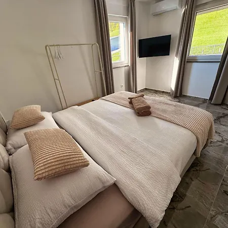 Rooms&apartment Jozić Bed & Breakfast Prozor
