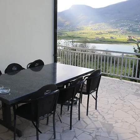 Rooms&apartment Jozić 3*